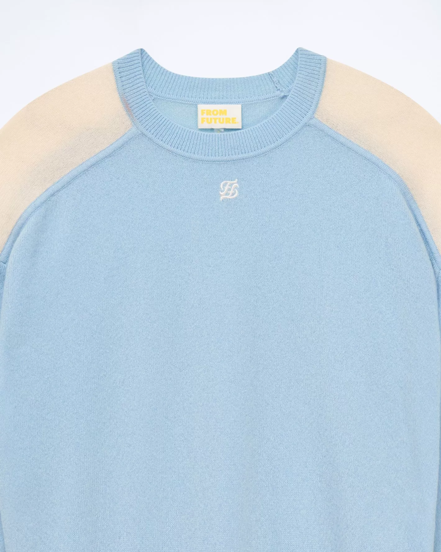 FROM FUTURE Pulls En Cachemire | Cols Ronds Cachemire | Pull Col Rond Bicolore Et Broderie Baby Blue